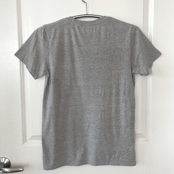 HANNA-BARBERA | Youth Size Small (18) Gray “TOM and JERRY” Shirt - Picture 2 of 7